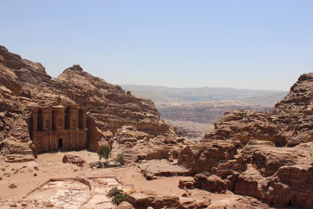 Visite de Petra Unesco en Jordanie lors d'un voyage avec Studio Voyages Travel designer