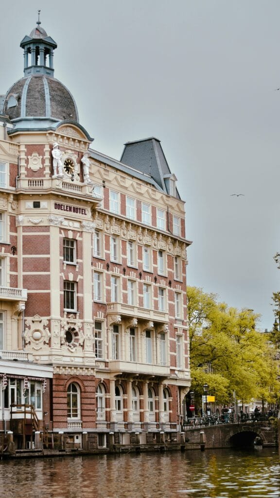où dormir à amsterdam canaux